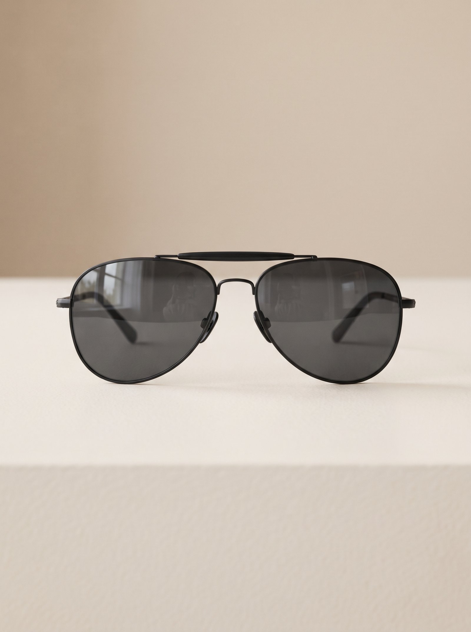 Classic Black Aviator Sunglasses - Image 5